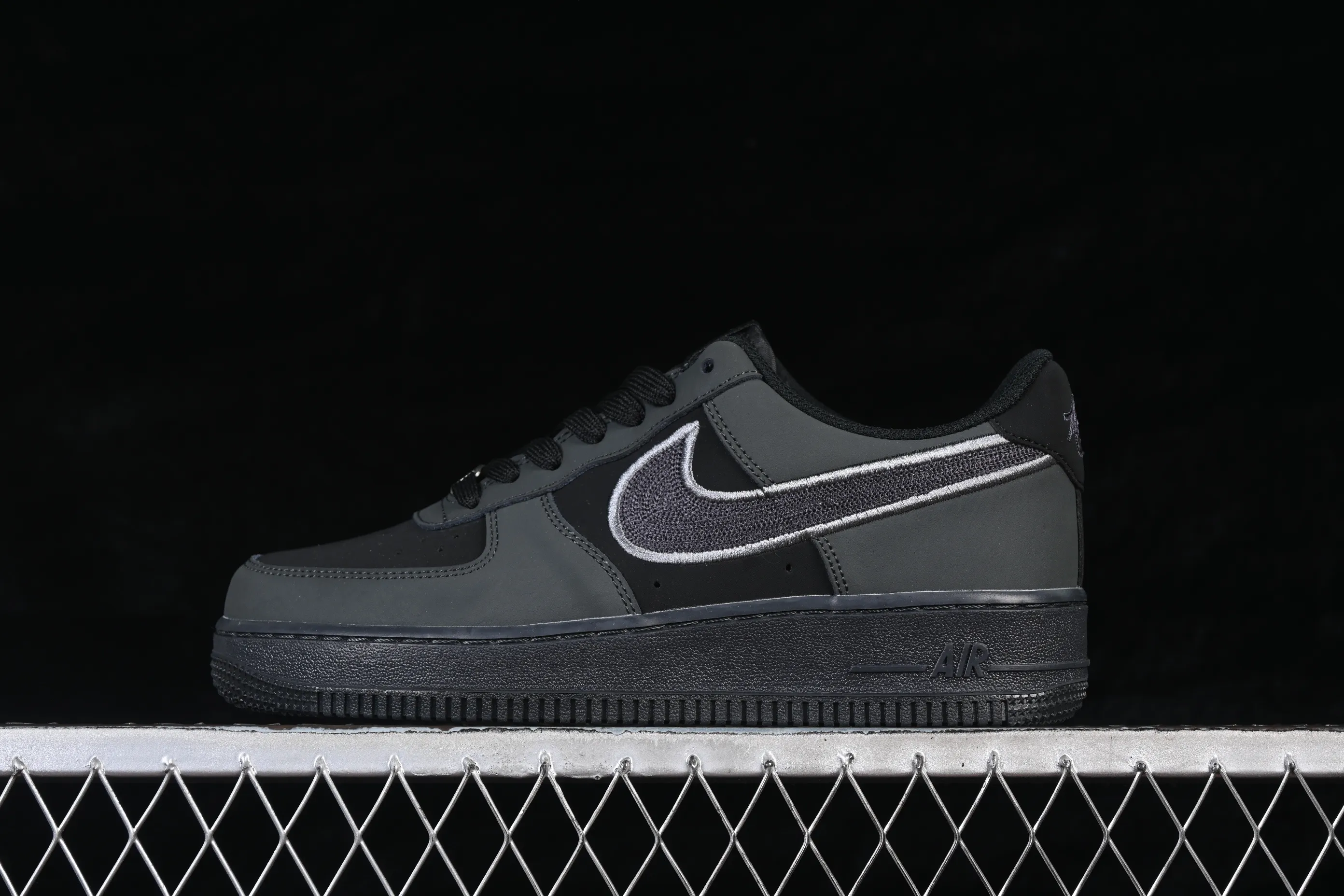 All categories Nk Air Force 1 Air Force series Nk Air Force 1 Low Air Force low-top Nike Air Force 1'07 Low Air Force 1 low-top casual sneakers IB6842-002